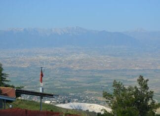 Gösterişsiz Evliyâ’nın Zorlu Yolculuğu