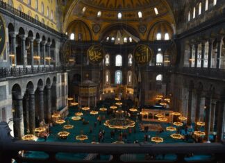 Osmanlı Sarayında Bir Gözlemci Giovan Maria Angiolello